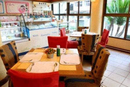Thumrin Hotel Транг Екстер'єр фото