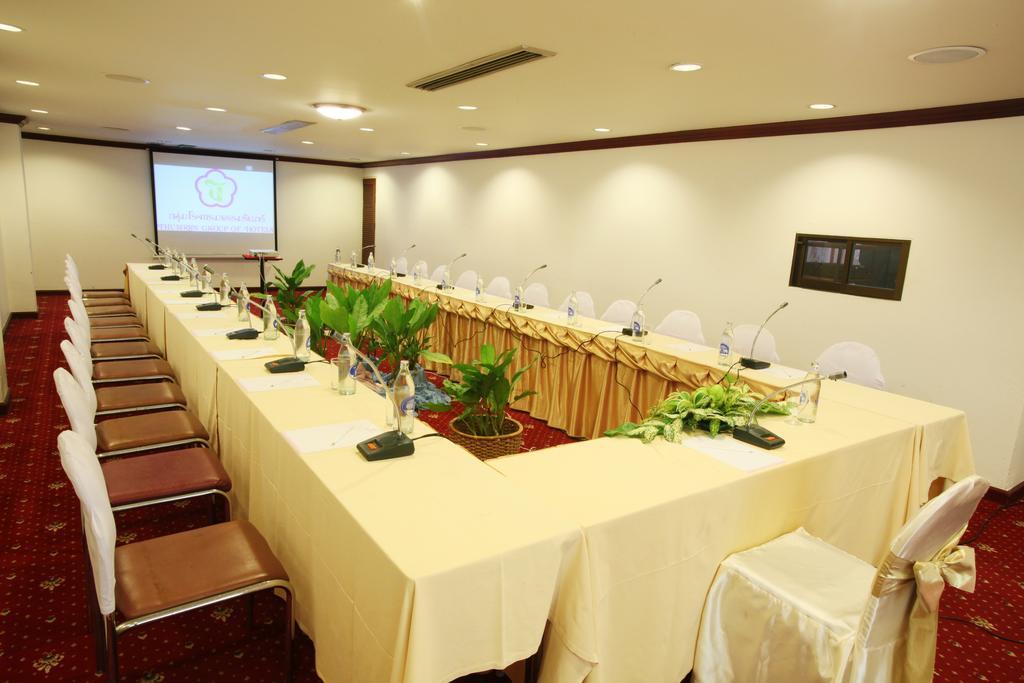 Thumrin Hotel Транг Екстер'єр фото